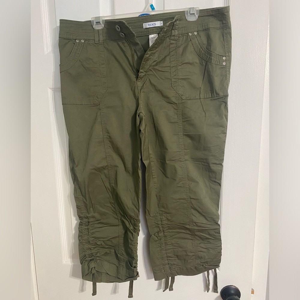 Ricki’s capris pants size 12